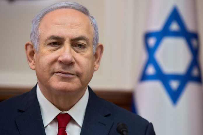 Image: FILE PHOTO: Israeli Prime Minister Benjamin Netanyahu attends the weekly cabinet meeting at his office in Jerusalem