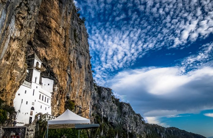 Manastir Ostrog