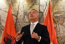 Istoričari i advokati: Đukanović prikazao tragično neznanje u nastupu koji je obilovao i lažima i nebulozama