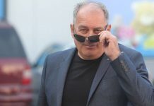 Dragan Mektić nakon što je vrijeđao Vučića, slikao se sa pucačem