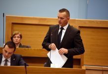 Stanivuković nasrnuo na Lukača