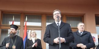 Vučić: Koliko vi volite Srbiju, toliko mi volimo Srpsku
