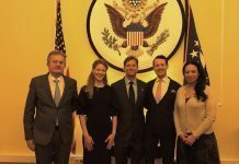 Princ Filip sa ambasadorom SAD u Beču o Kosovu i Crnoj Gori