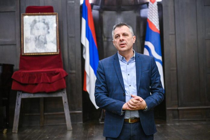 Radojicic i srednjoskolci 2