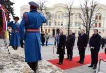 Položeni vijenci na Trgu palih boraca Narodnooslobodilačkog rata