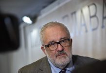 Kostić: U Crnoj Gori graditi mostove, a ne kopati rovove