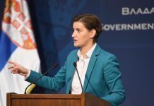 Brnabić: Stadioni bez publike, škole i fakulteti za sada neće biti zatvarani