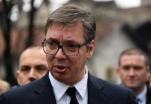 Vučić u Drvaru: Uplaćena pomoć opštini, otvorena fabrika, biće obnovljen Dom zdravlja