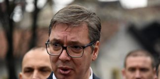 Vučić u Drvaru: Uplaćena pomoć opštini, otvorena fabrika, biće obnovljen Dom zdravlja