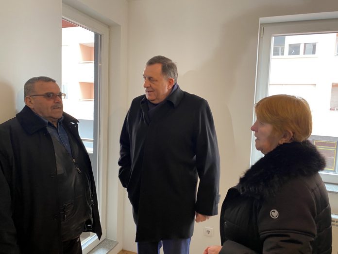 Источно Сарајево - Додик уручуио кљ