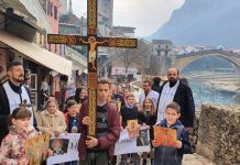 Mostar: Nekoliko stotina vjernika podržalo braću u Crnoj Gori