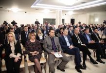 Skandalozno: Službenici međunarodne zajednice prijete Srbima u zajedničkim institucijama