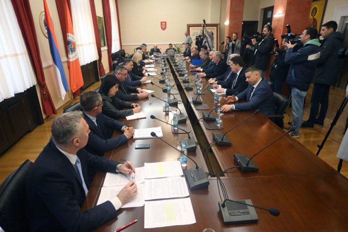 sastanak-zvanicnici-rs-partije-3