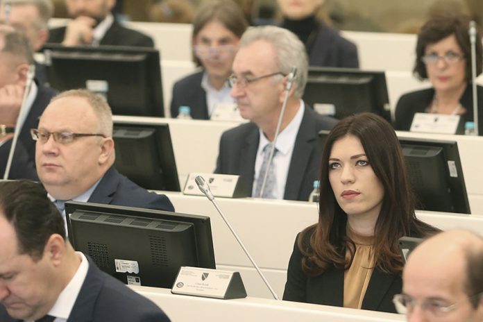 Sanja-Vulic-poslanica-SNSD-a-u-PS-BiH-01-foto-S-PASALIC