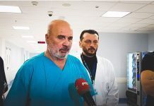 Republika Srpska se oprostila od doktora Lazića uz aplauz i „Marš na Drinu“