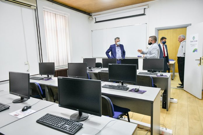 Centar za obrazovanje odraslih Radojicic