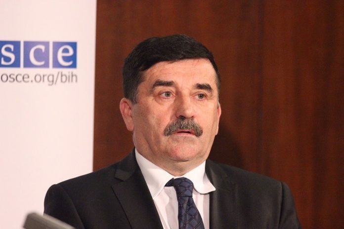 Nikola Lovrinovic