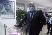Dodik glasao u Generalnom konzulatu u Banjaluci