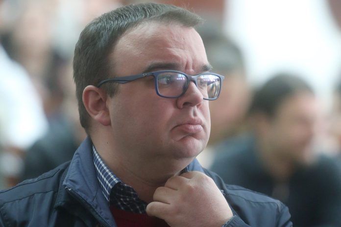 Aleksandar-Vranjes-profesor