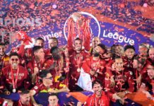 Vatromet na terenu, pa vatromet pred Enfildom – Liverpul slavi titulu