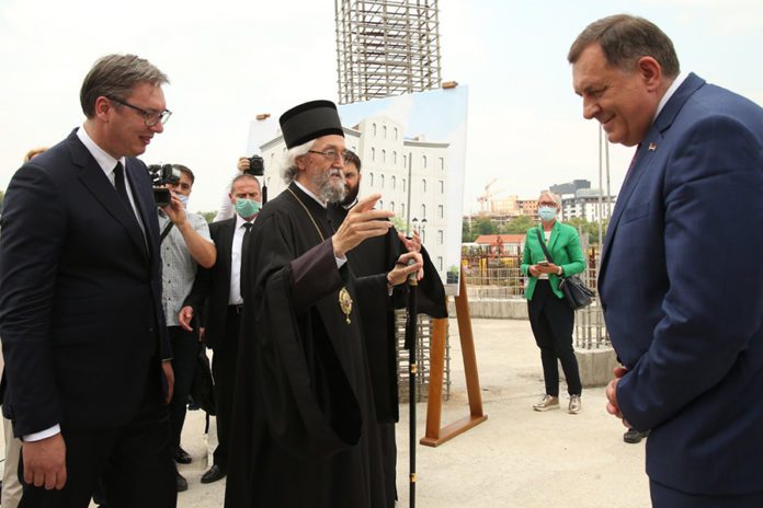 aleksandar-vucic-hram-5
