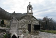 Obijena crkva u rodnom selu Svetog Vasilija