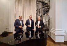 Vučić ugostio Dodika i Čovića