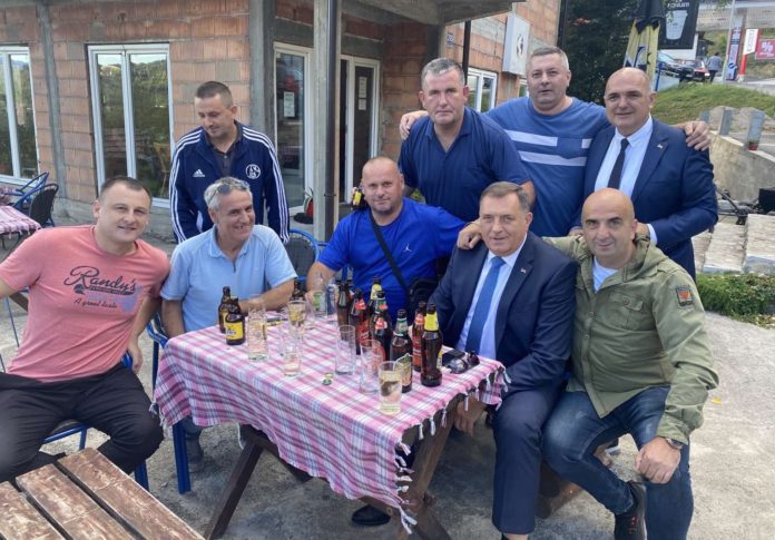 Источно Сарајево - Додик - мјештани
