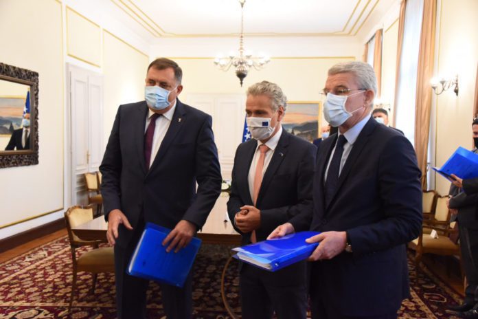 Salter Dodik Dzaferovic 2