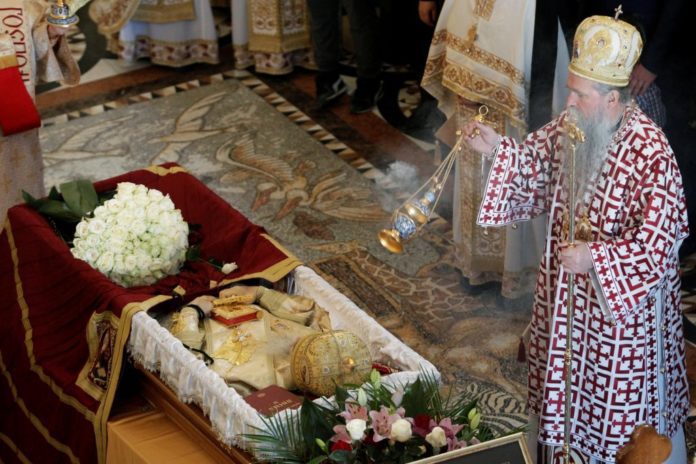 Sahrana mitropolita Amfilohija Joanikije