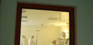 Obavljeno uzorkovanje kiseonika u UKC Srpske, pogledajte proceduru