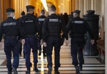 Tri policajca ubijena u Francuskoj, četvrti ranjen