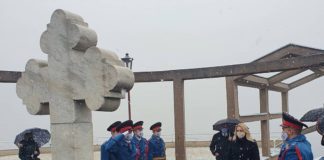 Cvijanovićeva položila vijence na Spomen-kosturnicu i grobnicu 12 beba