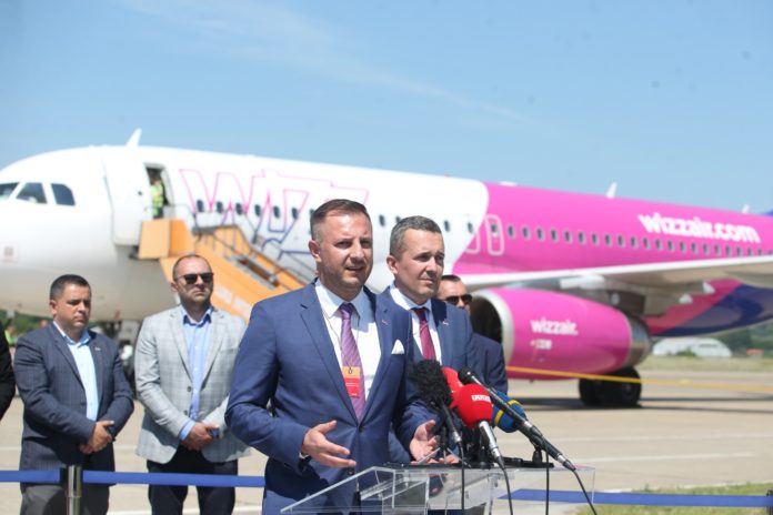 dortmund-avion-viz-er-aerodrom-4 coric