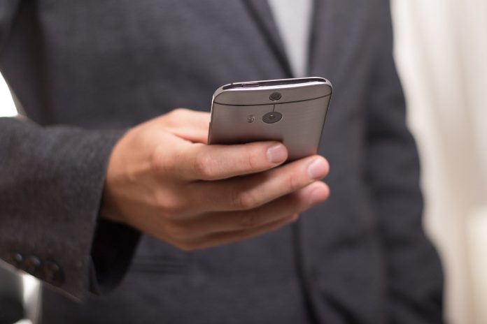 Mobilni telefon 4