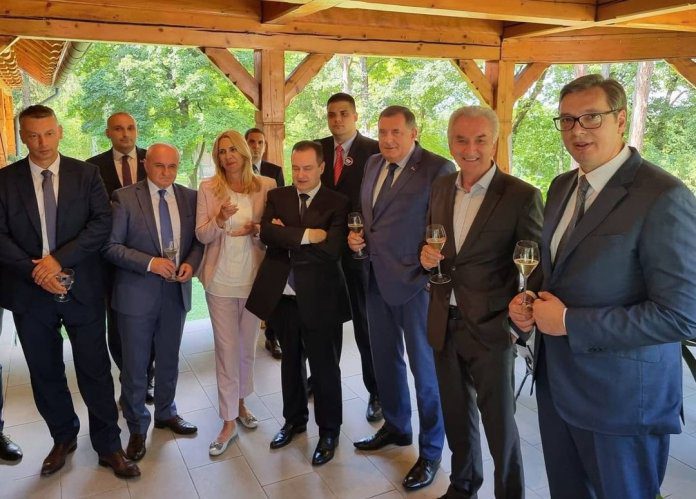 Dodik i Vucic sa predstavnicima partija 1
