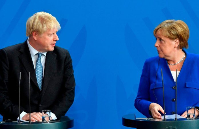 Dzonson i Merkel