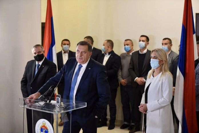 Dodik IS am2