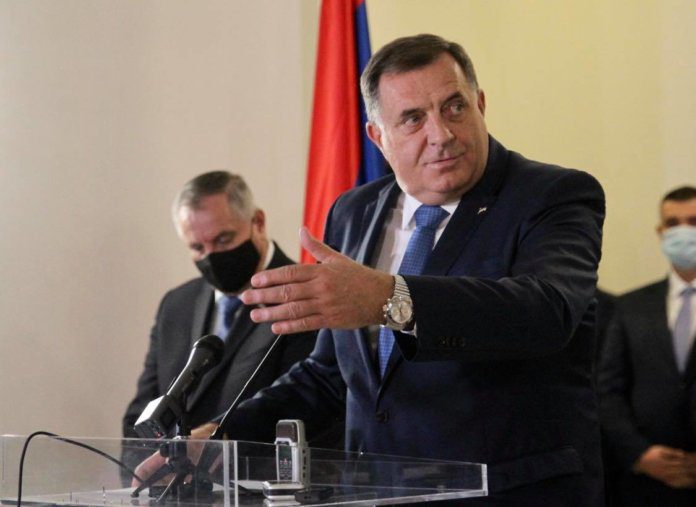 Dodik IS am7