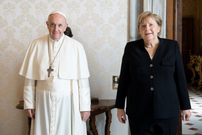 Papa Merkel