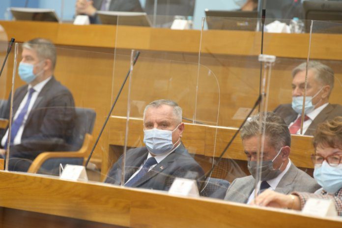 narodna-skupstina-radovan-viskovic