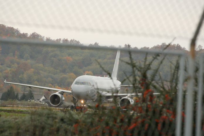 aerodorom-avion-viktor-orban-3