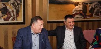 Dodik sa rukovodstvom SNSD Banjaluka: Stanivuković da isplati naknade porodiljama