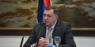 Dodik: Srpska ne odustaje od tužbe protiv Šmita za lažno predstavljanje