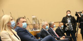 Šarović: Legitimno tražiti vraćanje prenesenih nadležnosti, ali…