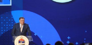 Dodik: Svaka od prvih 30 godina bila je posebna i istorijska