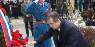 Dačić položio vijenac na Spomenik palim borcima VRS