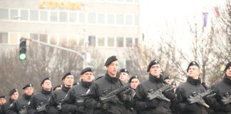 Svečani defile povodom Dana Republike i 30 godina Republike Srpske