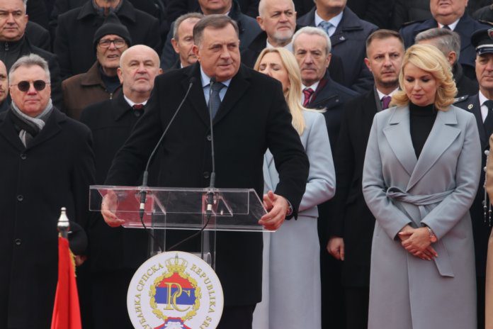 svecani-defile-dan-republike-47 Dodik