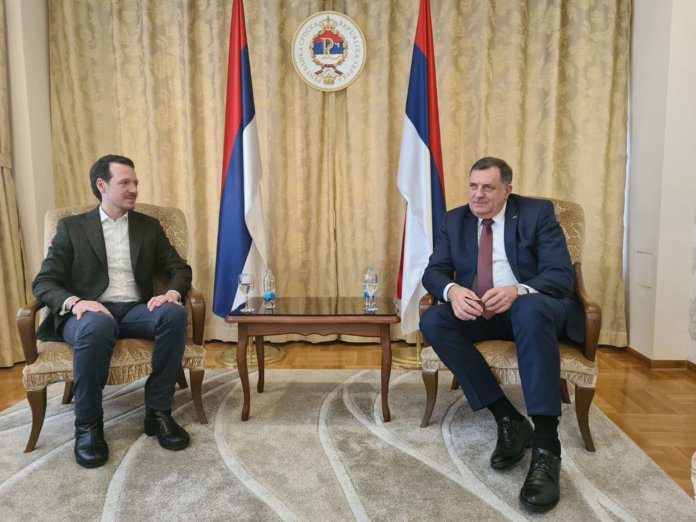 Princ Filip i princeza Danica sa Dodikom 3